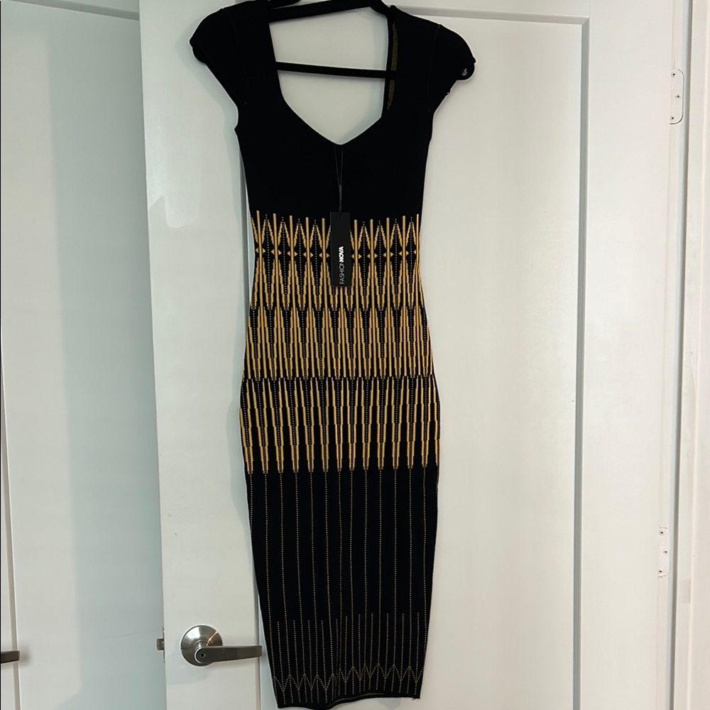 Fashion Nova Black and Gold Midi Dress